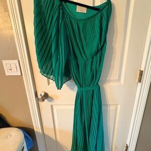 One Shoulder Green Pleated Dress